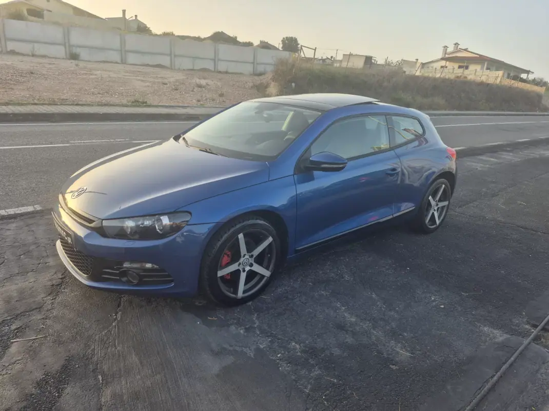 Volkswagen Scirocco 2010 - 10900 EUR, 165500 km - 165500km - foto 6 de 32