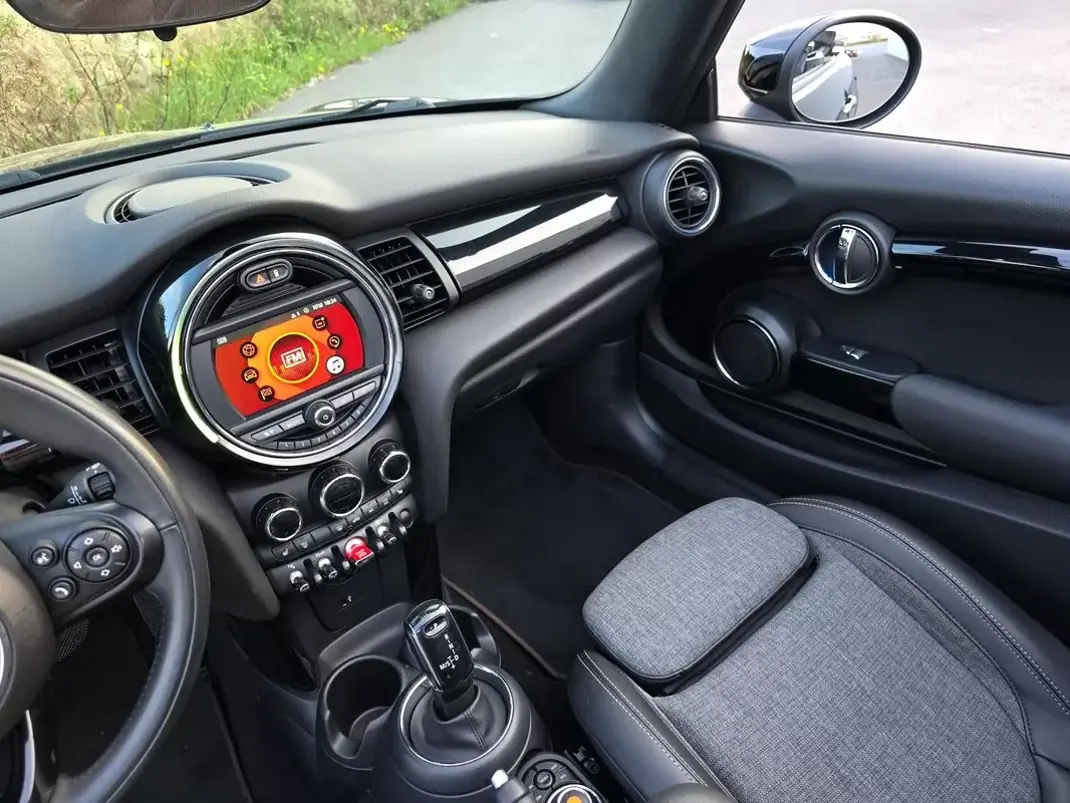 MINI 2024 - 20900 EUR, 50900 km - AUTO.MOTO.pt - 50900km - foto 18 de 35