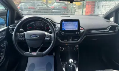 Ford Fiesta 2019 - 22990 EUR, 111300 km - AUTO.MOTO.pt - 111300km - foto 7 de 15