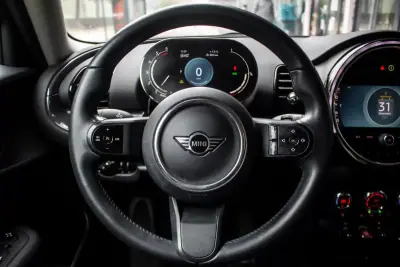 MINI Clubman 2021 - 18990 EUR, 114563 km - AUTO.MOTO.pt - 114563km - foto 12 de 45