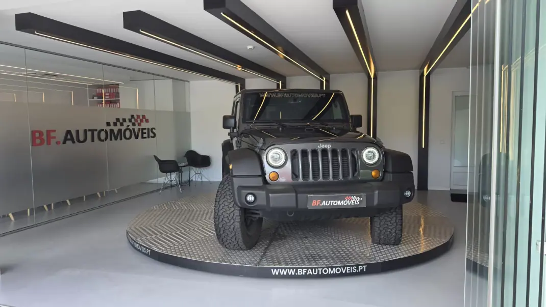 Jeep Wrangler Unlimited 2018 - 49500 EUR, 104894 km - AUTO.MOTO.pt - 104894km - foto 11 de 63