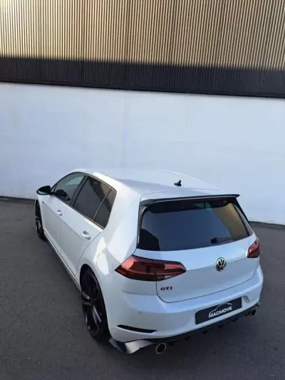 Volkswagen Golf 2019 - 28900 EUR, 108000 km - AUTO.MOTO.pt - 108000km - foto 4 de 32