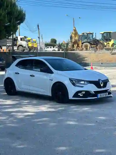 Renault Mégane 2019 - 25999 EUR, 110000 km - foto 3 de 9