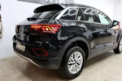Volkswagen T-Roc 2023 - 22900 EUR, 50683 km - 50683km - foto 27 de 31