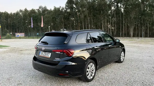 Fiat Tipo Station Wagon 2019 - 12750 EUR, 137000 km - AUTO.MOTO.pt - 137000km - foto 16 de 43