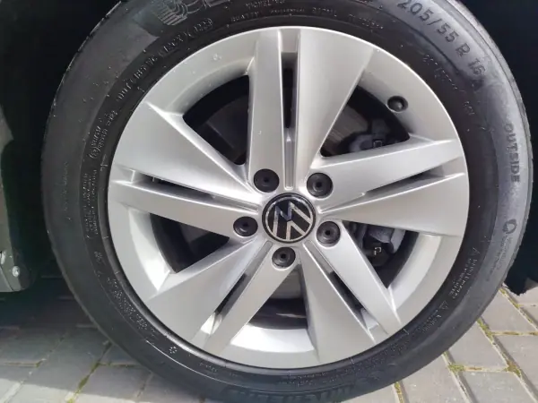 Volkswagen Golf Variant 2022 - 22750 EUR, 105987 km - AUTO.MOTO.pt - 105987km - foto 19 de 20