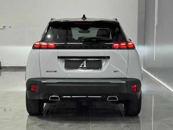 Peugeot 2008 2023 - 19490 EUR, 101000 km - AUTO.MOTO.pt - 101000km - foto 15 de 26