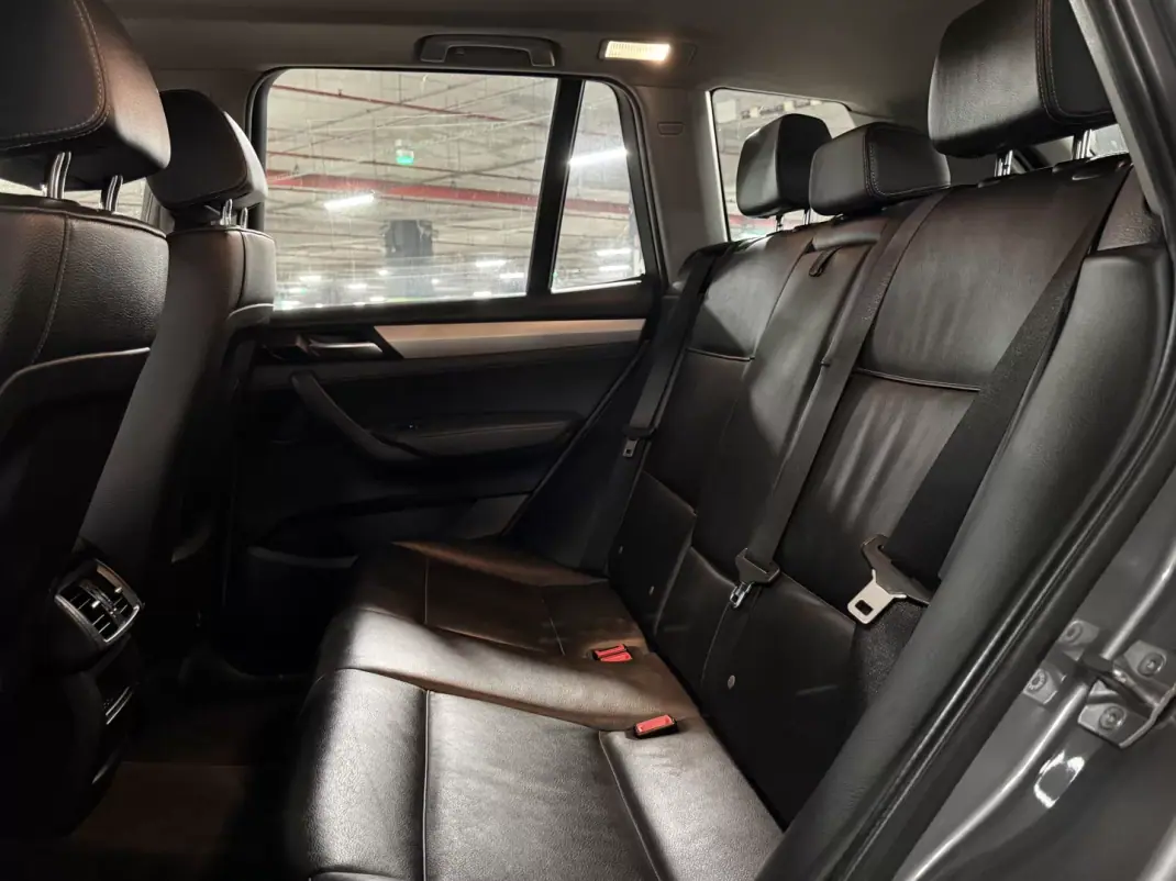 BMW X3 2015 - 15000 EUR, 316000 km - AUTO.MOTO.pt - 316000km - foto 7 de 9