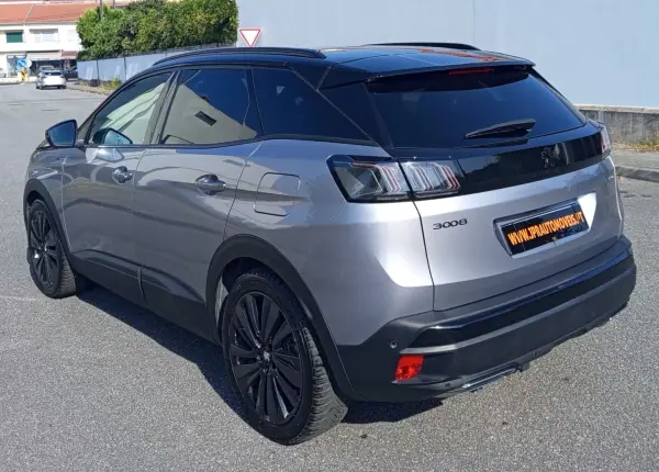 Peugeot 3008 2021 - 23990 EUR, 70700 km - 70700km - foto 8 de 26