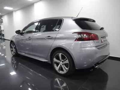 Peugeot 308 2020 - 14990 EUR, 60000 km - AUTO.MOTO.pt - 60000km - foto 6 de 33