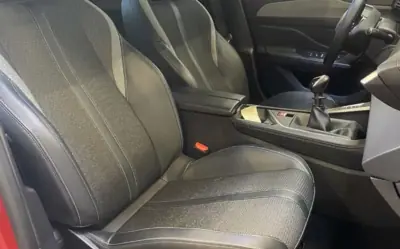 Peugeot 308 2023 - 18990 EUR, 89140 km - AUTO.MOTO.pt - 89140km - foto 8 de 14