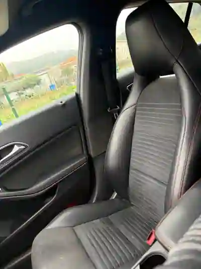 Mercedes-Benz CLA 220 2015 — foto 4 de 11
