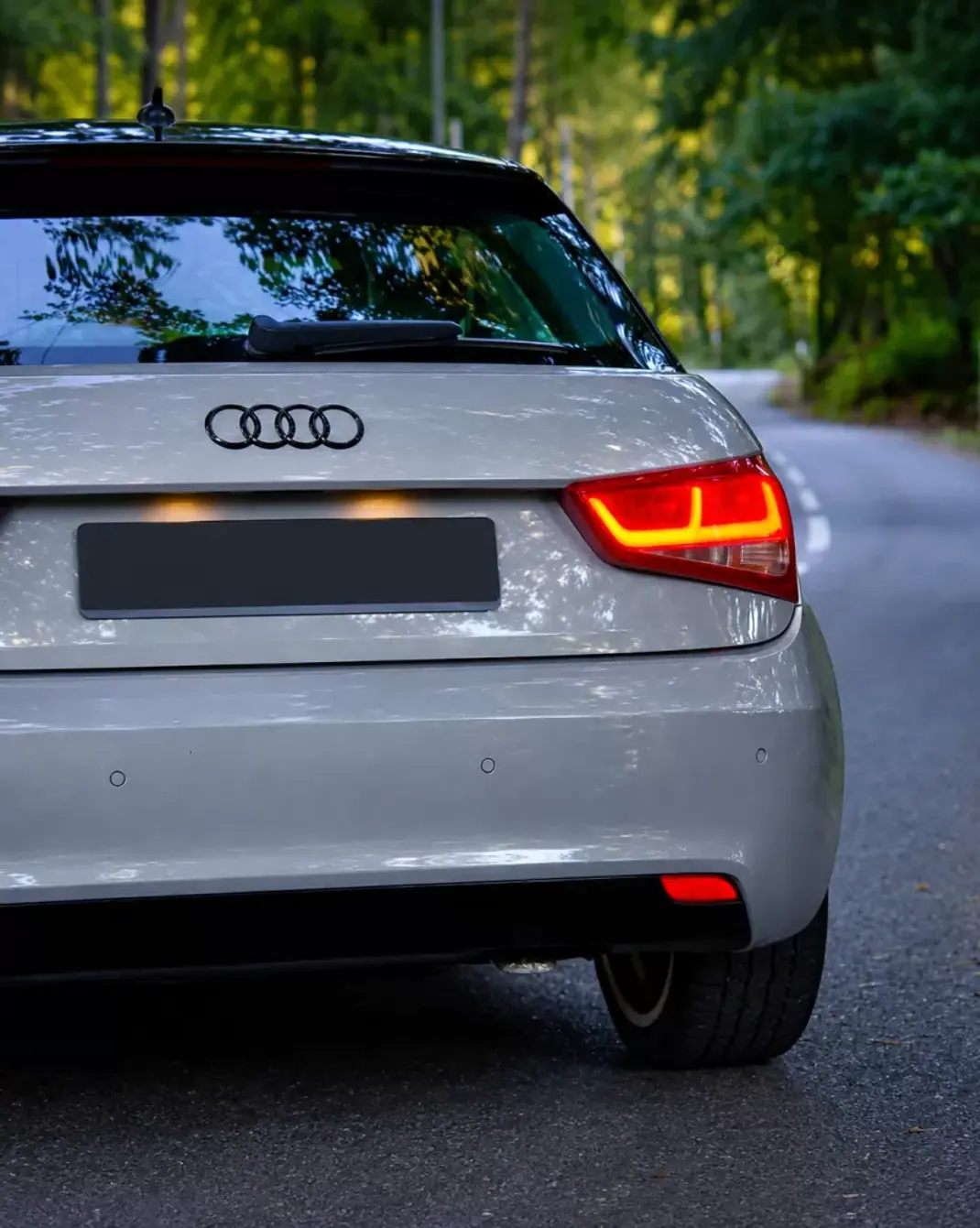 Audi A1 2012 - 11500 EUR, 151000 km - 151000km - foto 3 de 6