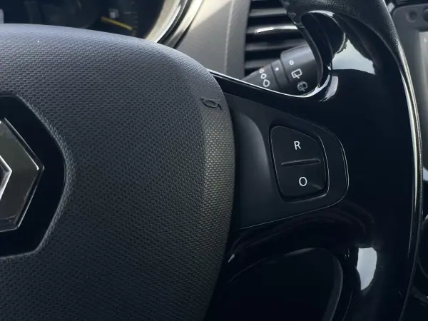 Renault Captur 2014 - 9750 EUR, 164700 km - AUTO.MOTO.pt - 164700km - foto 28 de 34