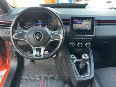 Renault Clio 2022 - 17500 EUR, 63995 km - 63995km - foto 10 de 12