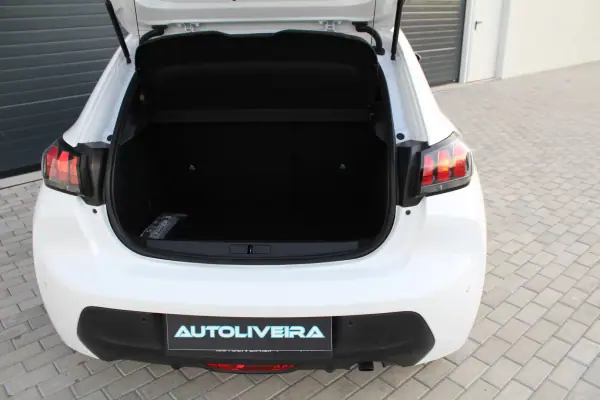 Peugeot 208 2021 - 15400 EUR, 27000 km - AUTO.MOTO.pt - 27000km - foto 7 de 19