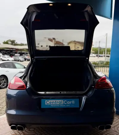 Porsche Panamera 2010 - 45950 EUR, 73000 km - 73000km - foto 26 de 31