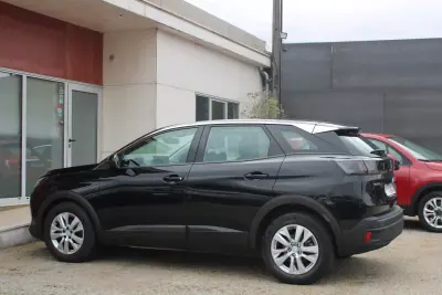 Peugeot 3008 2021 - 20990 EUR, 108000 km - AUTO.MOTO.pt - 108000km - foto 11 de 31