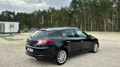 Renault Mégane Sport Tourer 2013 - 9950 EUR, 182000 km - AUTO.MOTO.pt - 182000km - foto 9 de 41