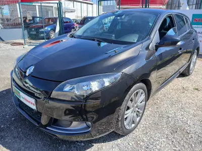 Renault Mégane 2010 - 7800 EUR, 122607 km - AUTO.MOTO.pt - 122607km - foto 2 de 29