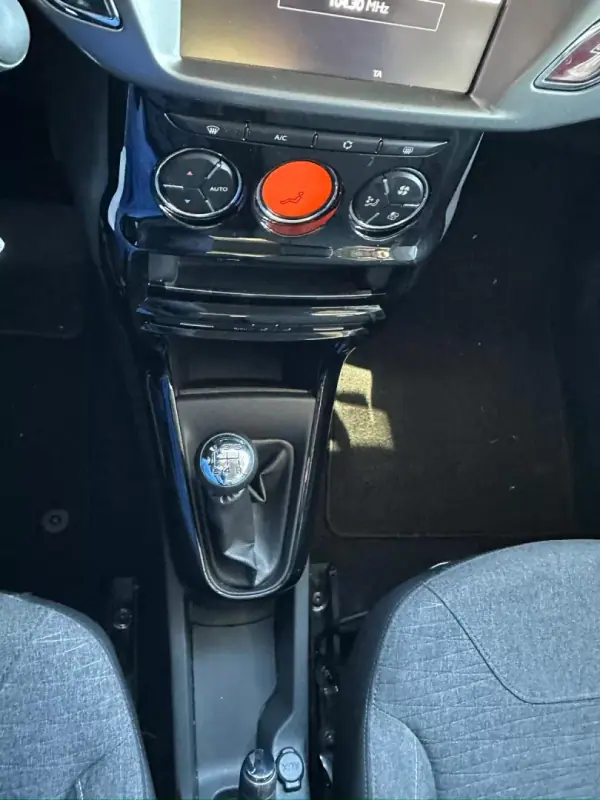 Citroën C3 2016 - 11900 EUR, 47901 km - AUTO.MOTO.pt - 47901km - foto 10 de 14