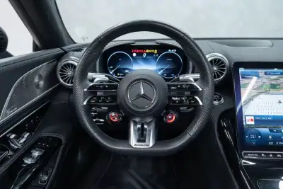 Mercedes-Benz SL 43 AMG 2022 - 109950 EUR, 30000 km - AUTO.MOTO.pt - 30000km - foto 22 de 51