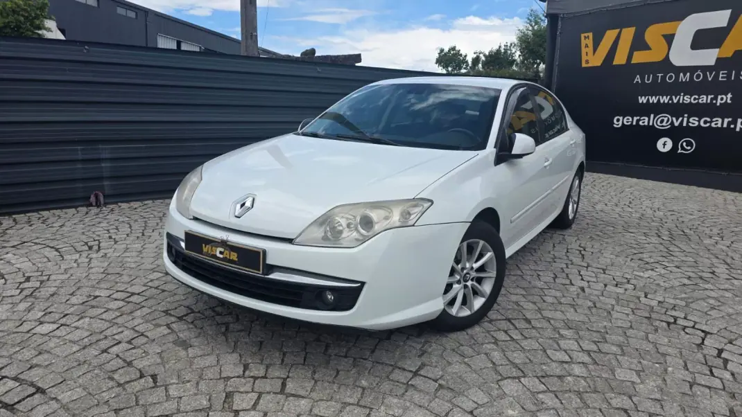 Renault Laguna 2007 - 4490 EUR, 213000 km - AUTO.MOTO.pt - 213000km - foto 1 de 16