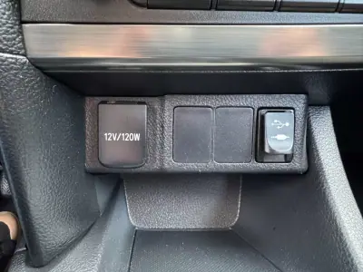 Toyota Auris 2014 - 10990 EUR, 224000 km - AUTO.MOTO.pt - 224000km - foto 25 de 27