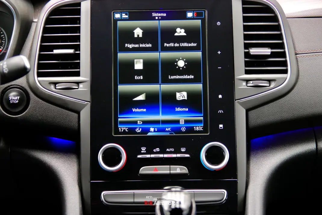 Renault Talisman Sport Tourer 2016 - 14750 EUR, 104000 km - AUTO.MOTO.pt - 104000km - foto 41 de 46