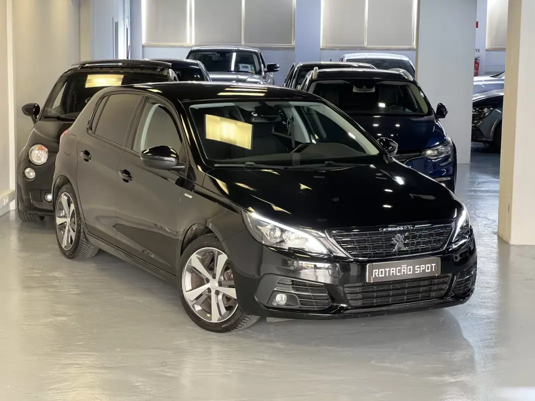 Peugeot 308 2019 - 10990 EUR, 130000 km - 130000km - foto 2 de 38