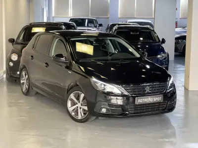 Peugeot 308 2019 - 10990 EUR, 130000 km - 130000km - foto 2 de 38