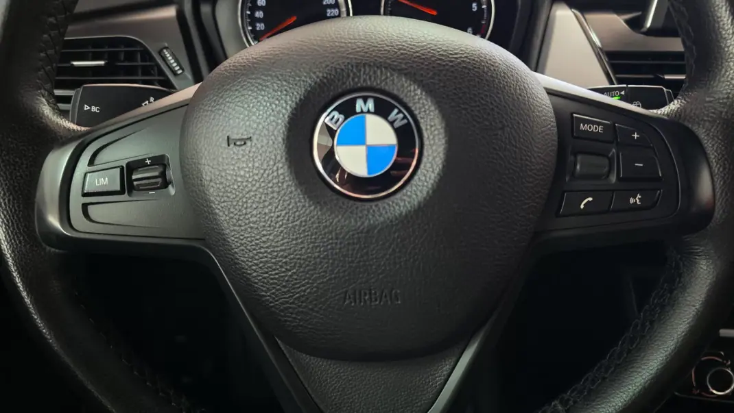 BMW 216 Active Tourer 2018 - 16890 EUR, 83598 km - AUTO.MOTO.pt - 83598km - foto 20 de 44