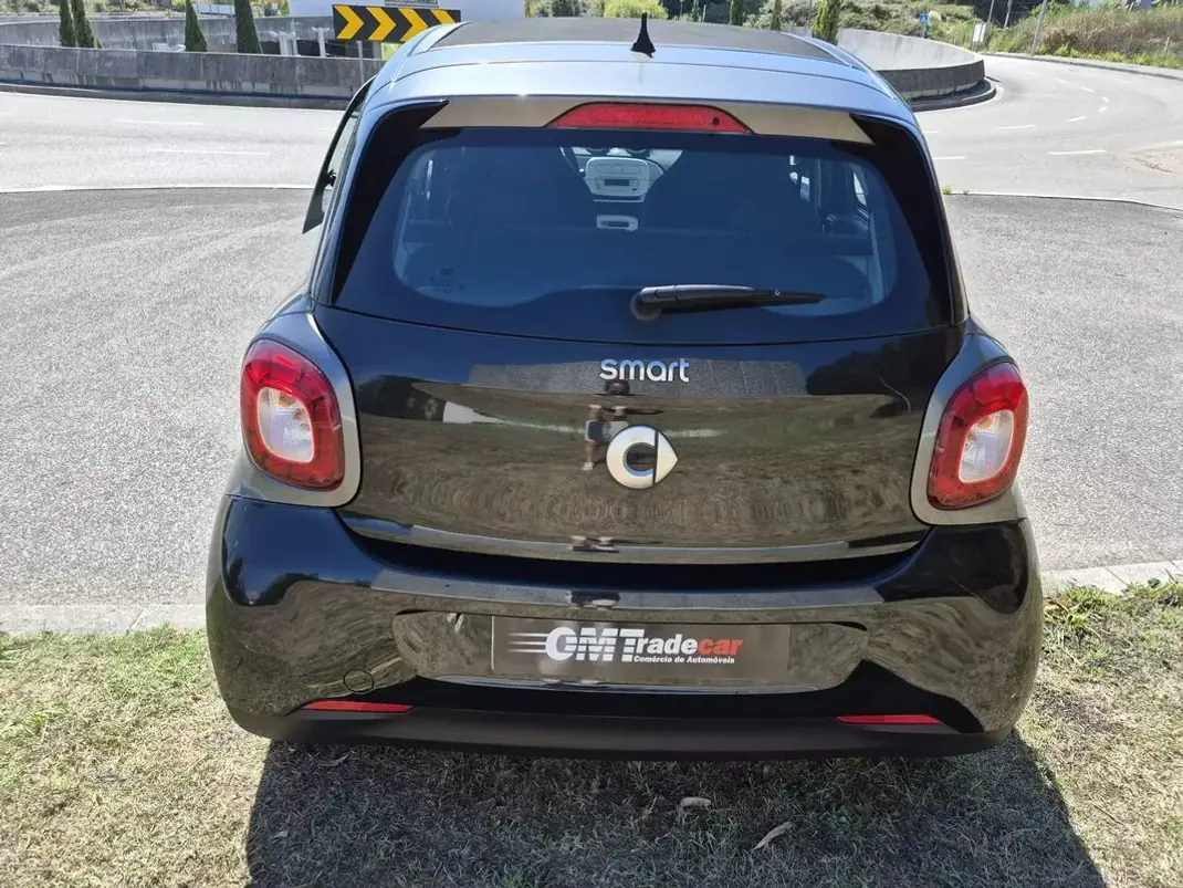 Smart ForFour 2016 - 9999 EUR, 65181 km - 65181km - foto 6 de 29