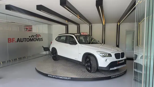 BMW X1 2009 - 13900 EUR, 234438 km - AUTO.MOTO.pt - 234438km - foto 9 de 59