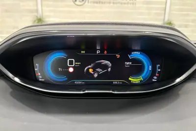 Peugeot 3008 2021 - 23450 EUR, 45084 km - AUTO.MOTO.pt - 45084km - foto 48 de 51