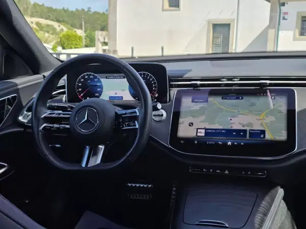 Mercedes-Benz E 300 2024 - 55990 EUR, 15500 km - AUTO.MOTO.pt - 15500km - foto 19 de 27
