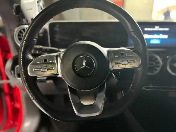 Mercedes-Benz CLA 200 2020 - 35500 EUR, 41690 km - AUTO.MOTO.pt - 41690km - foto 15 de 47
