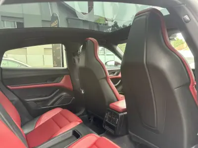 Porsche Taycan 2020 - 49900 EUR, 100000 km - AUTO.MOTO.pt - 100000km - foto 56 de 61