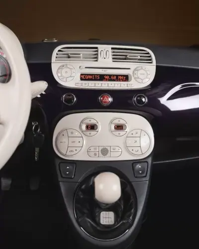 Fiat 500 2014 - 7950 EUR, 149000 km - AUTO.MOTO.pt - 149000km - foto 21 de 21