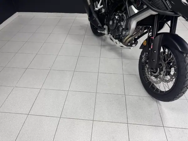 2025 - 5490 EUR, 0 km - AUTO.MOTO.pt - foto 11 de 31
