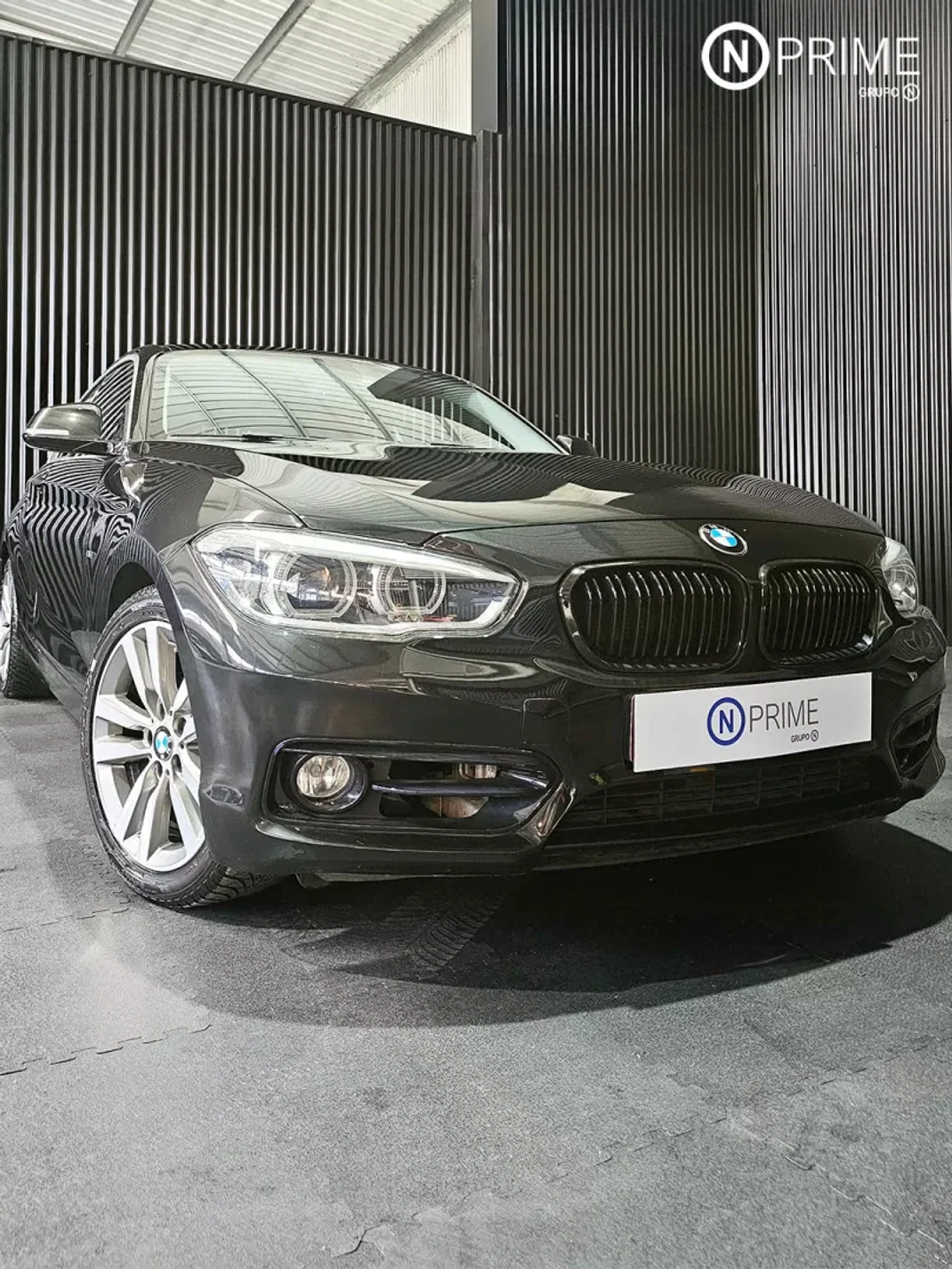 BMW 116 2016 - 17500 EUR, 145000 km - AUTO.MOTO.pt - 145000km - foto 1 de 26