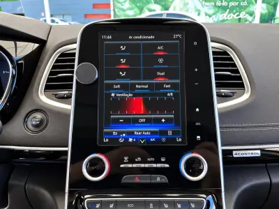 Renault Espace 2018 - 17900 EUR, 151000 km - foto 3 de 16