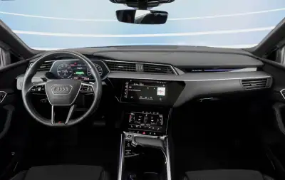 Audi e-tron Sportback 2022 - 47500 EUR, 62757 km - AUTO.MOTO.pt - 62757km - foto 6 de 19