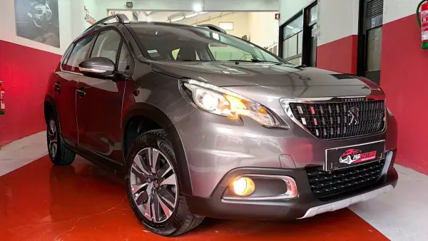 Peugeot 2008 2016 - 13750 EUR, 44423 km - AUTO.MOTO.pt - 44423km - foto 2 de 58