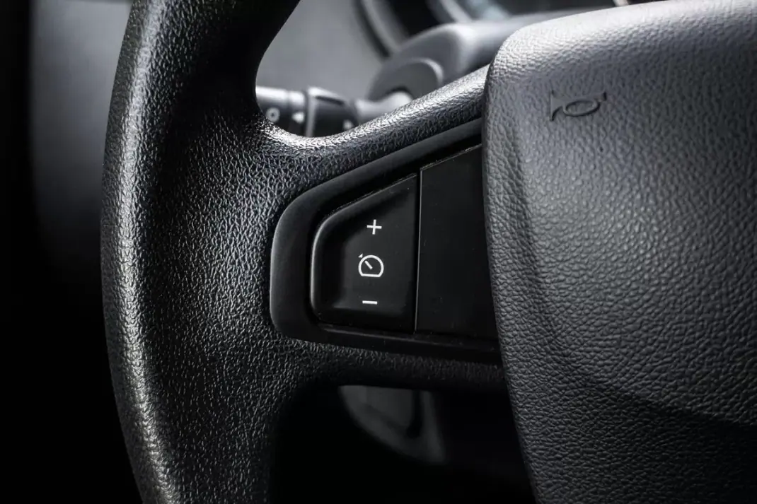 Renault Kangoo E-Tech 2020 - 9990 EUR, 57785 km - AUTO.MOTO.pt - 57785km - foto 14 de 28