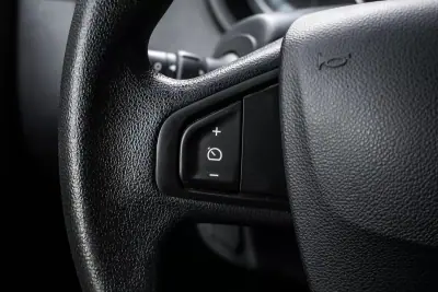 Renault Kangoo E-Tech 2020 - 9990 EUR, 57785 km - AUTO.MOTO.pt - 57785km - foto 14 de 28