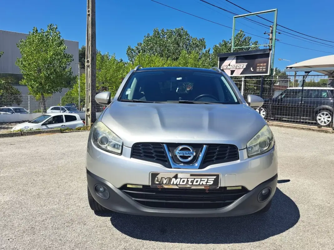 Nissan Qashqai 2010 - 7950 EUR, 328682 km - 328682km - foto 2 de 42