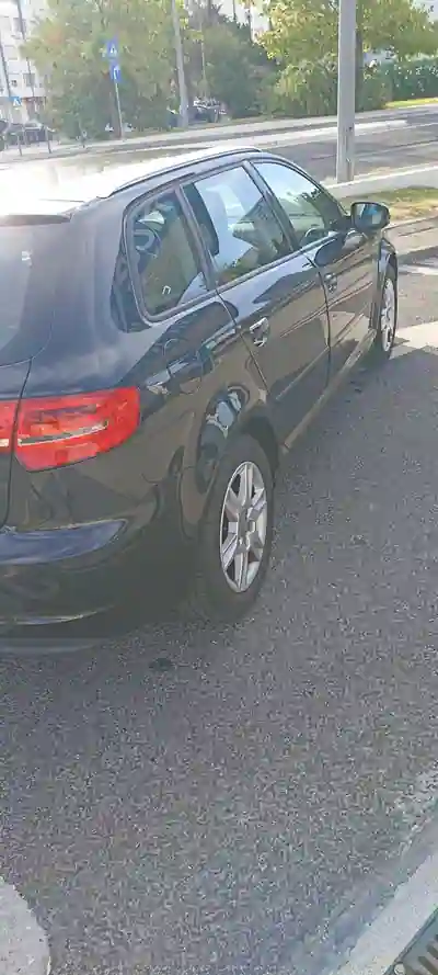 Audi A3 Sportback 2010 - 6700 EUR, 120763 km - AUTO.MOTO.pt - 120763km - foto 4 de 9