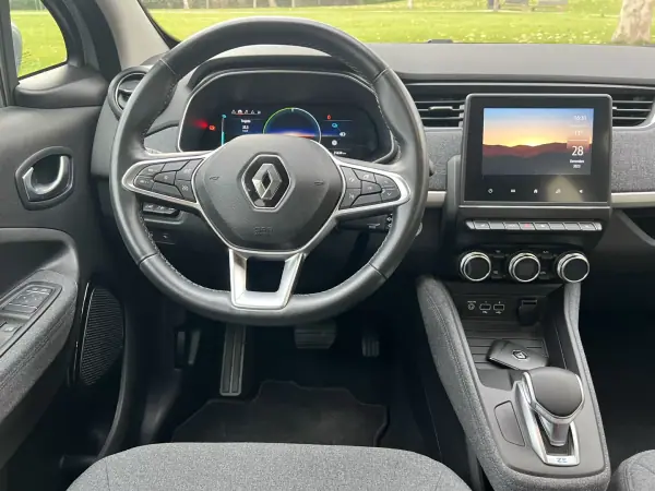 Renault Zoe 2021 - 14965 EUR, 25000 km - AUTO.MOTO.pt - 25000km - foto 26 de 46