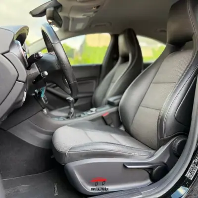 Mercedes-Benz CLA 180 2015 - 17500 EUR, 184000 km - AUTO.MOTO.pt - 184000km - foto 7 de 22